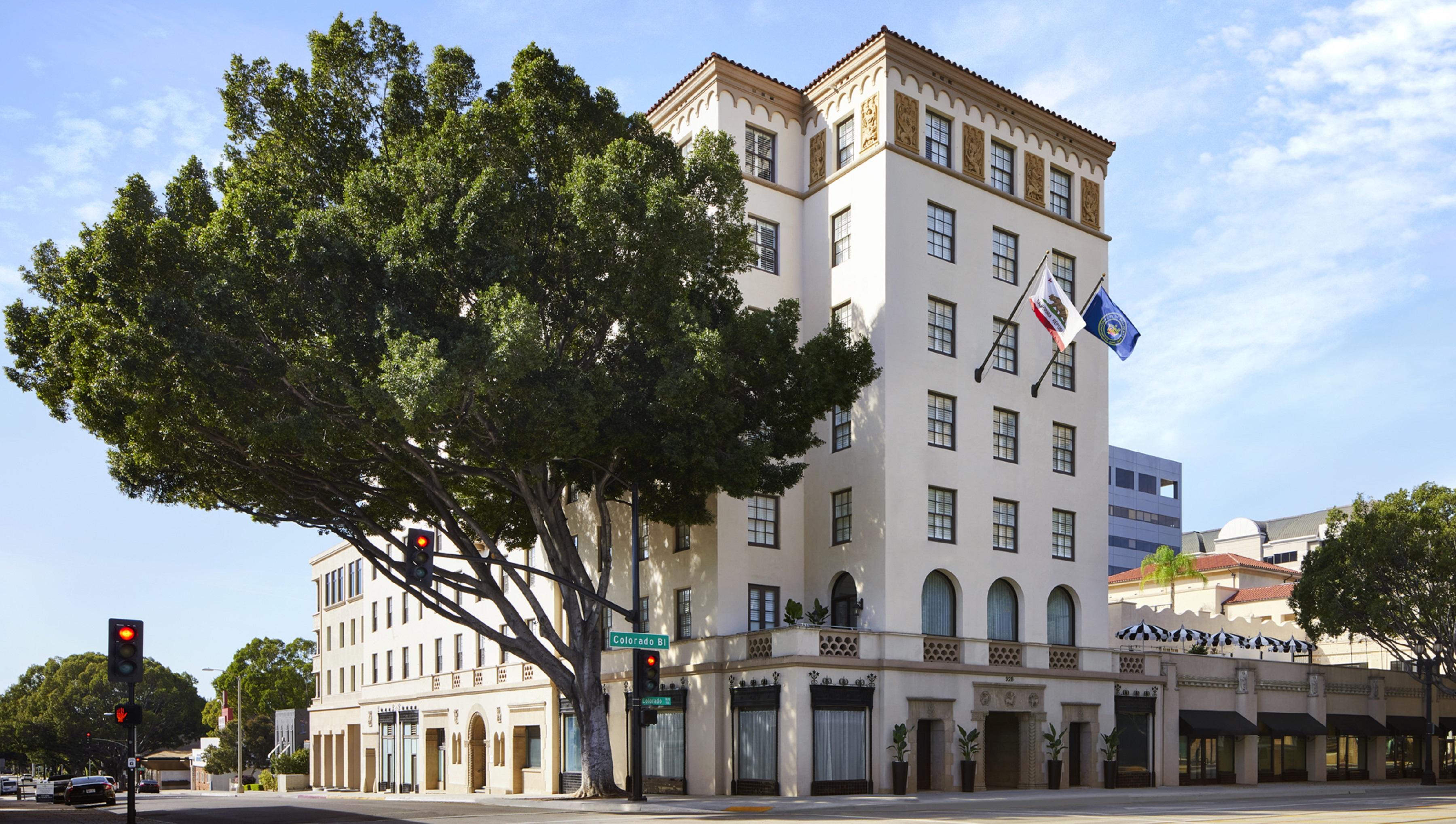 & Pool Hotel 4*